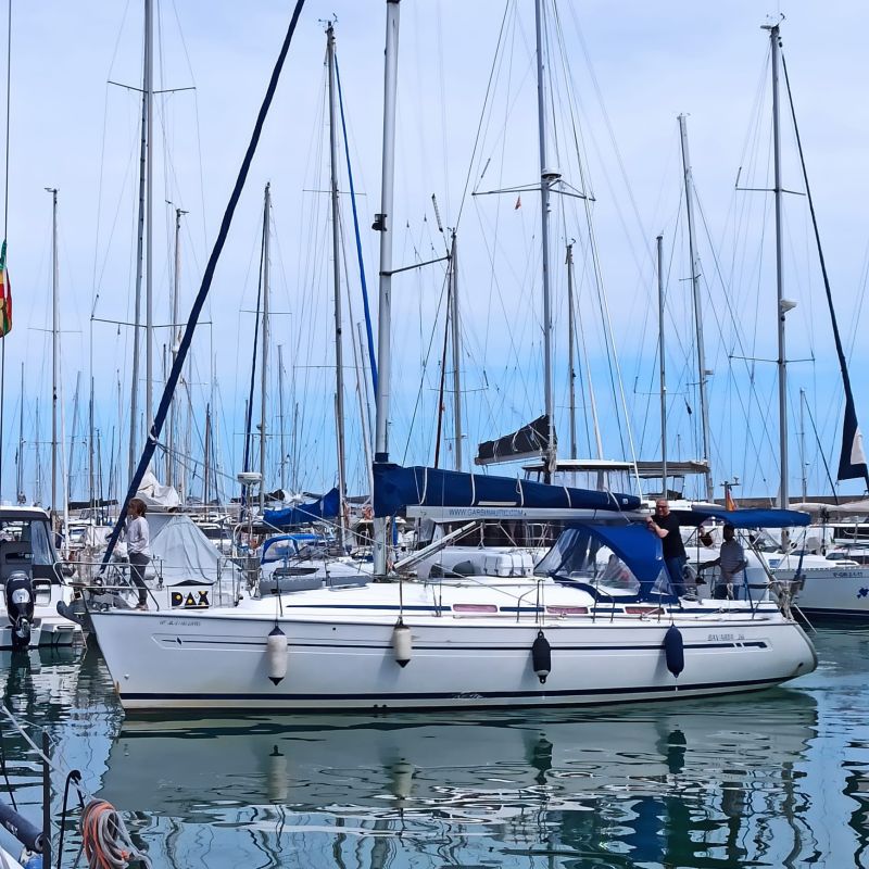 BAVARIA 33