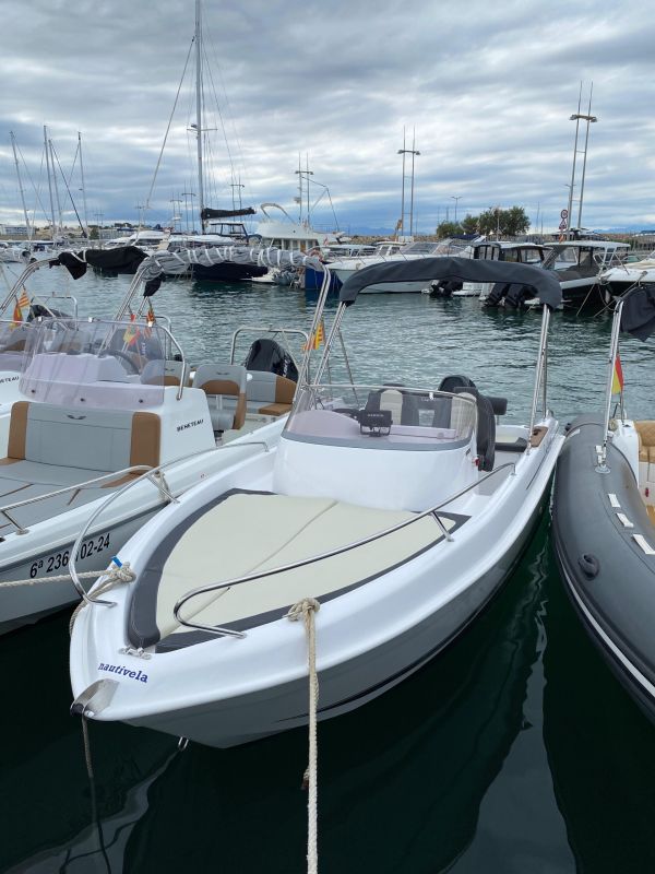 B2 CAP FERRET 522 SUNDECK